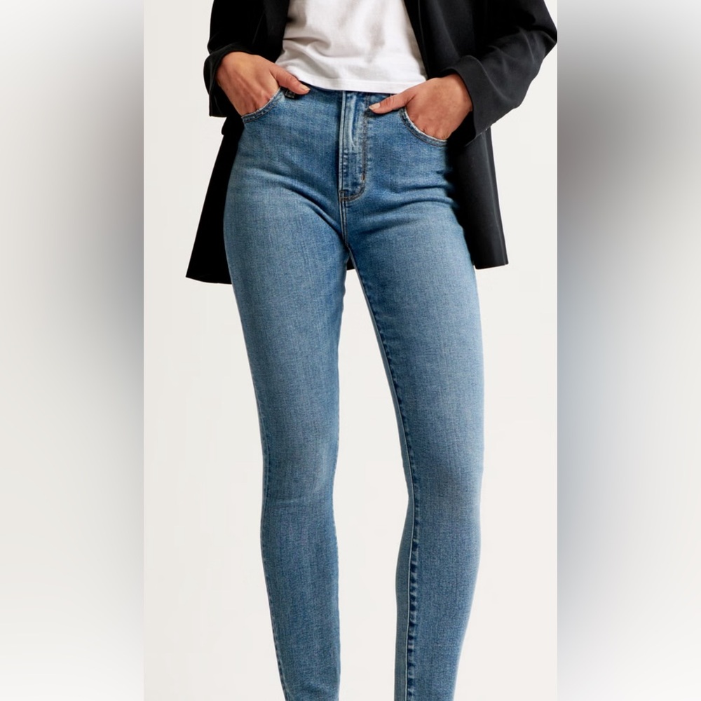 Abercrombie and Fitch simone high rise ankle jeans